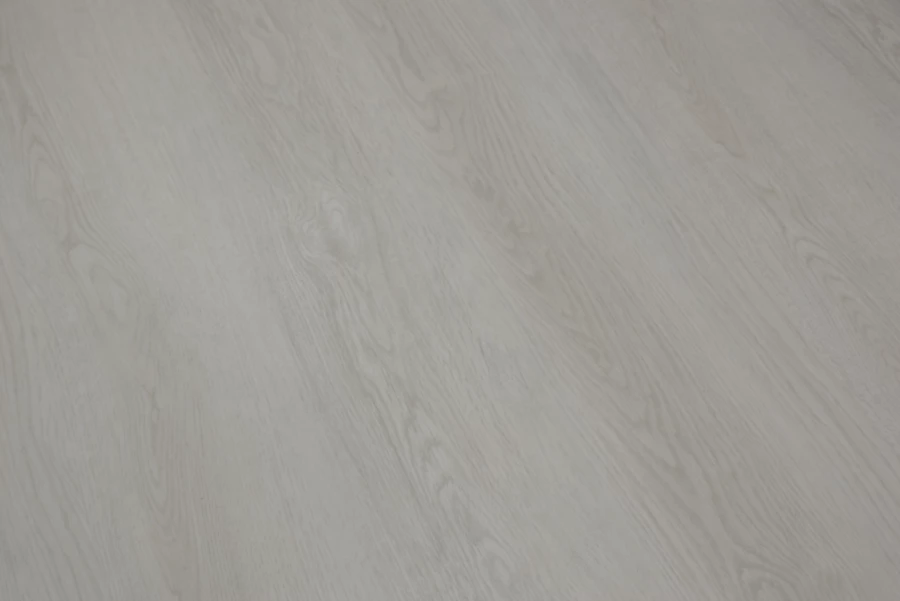 OUTLET Korkkivinyylilattia Wicanders Snow Oak